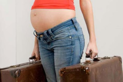 viajar embarazada maletas